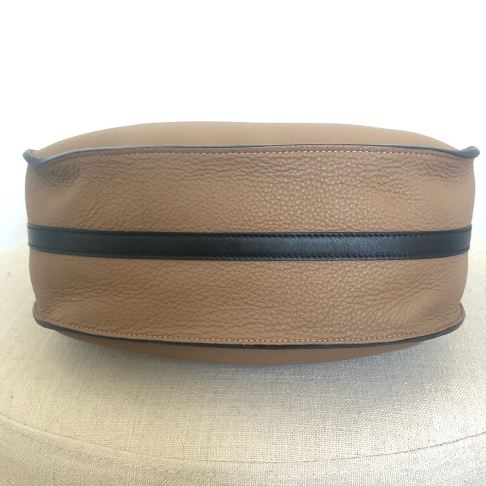 Chloe Handbag - Picture 5 of 8